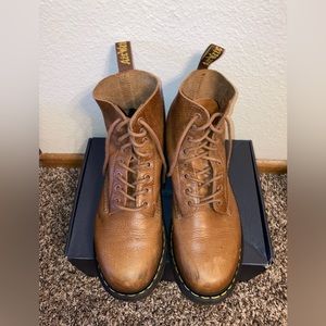Dr Martens Pascal boot leather size 9 womens